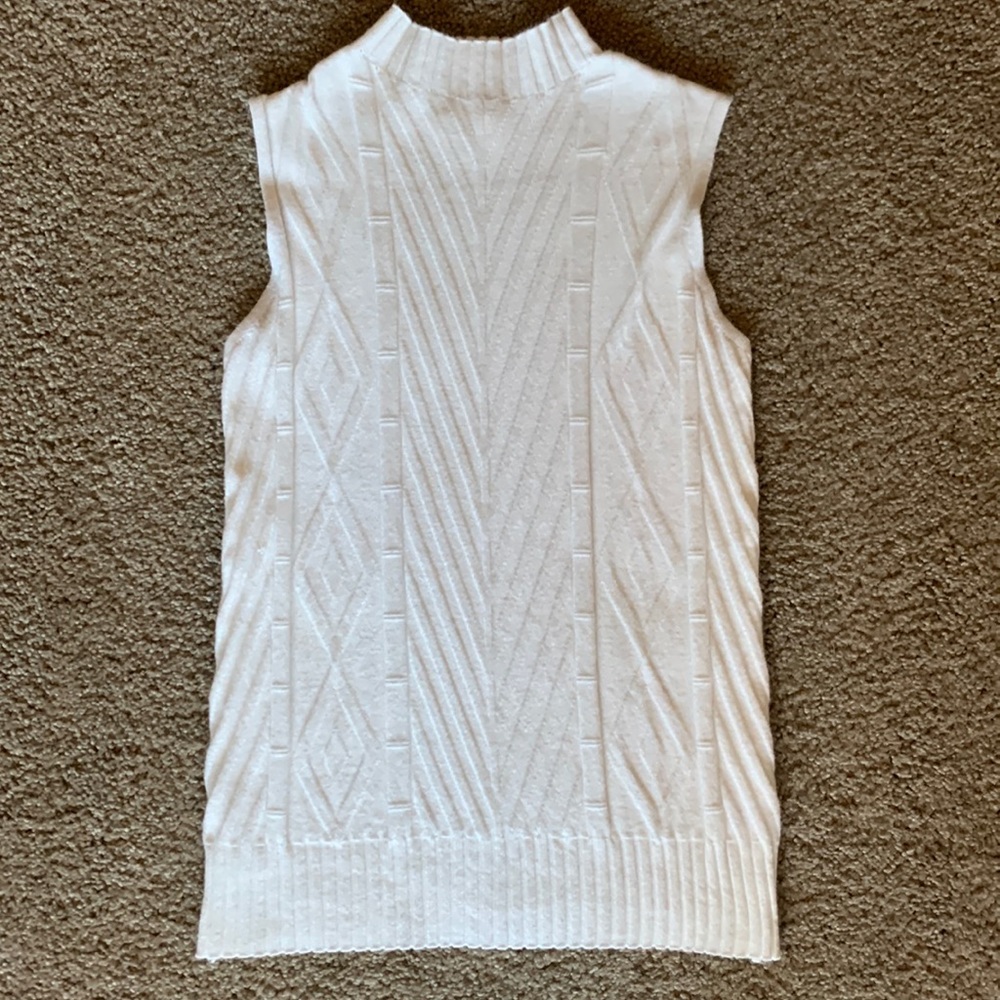 White textured sweater vest